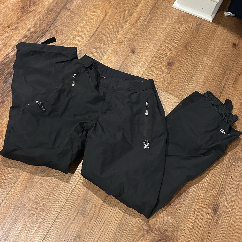 Women’s Spyder black ski pants | size 8